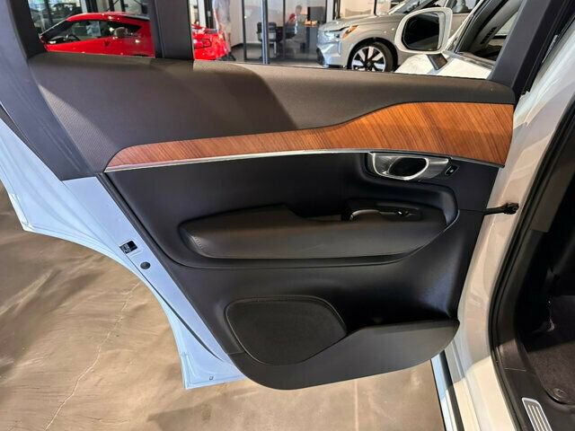 Used 2023 Volvo XC90 B6 Plus w/ Protection Package Premier AWD/4WD image 19