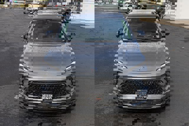 Certified 2025 Buick Envision Sport Touring image 26