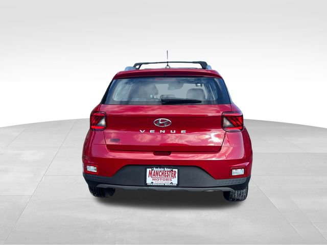 Used 2023 Hyundai Venue SEL image 6