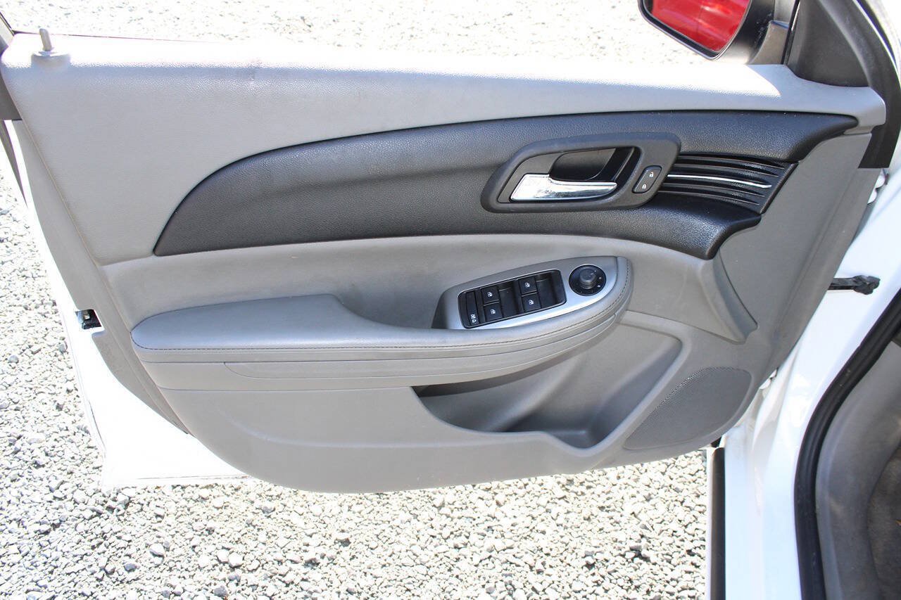 Used 2014 Chevrolet Malibu LS w/ Protection Package FWD image 19