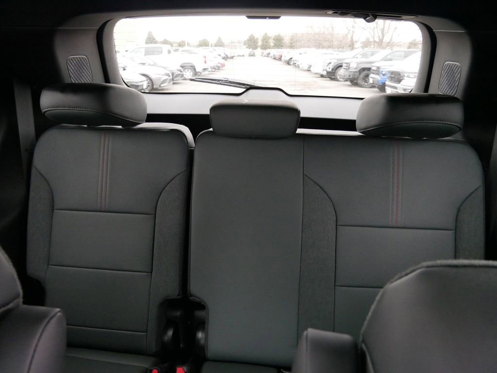 New 2026 GMC Acadia AT4 w/ Luxury Package image 16