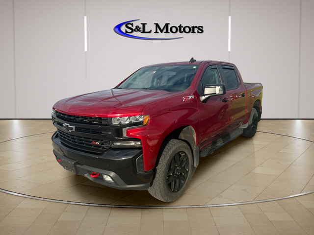 Used 2021 Chevrolet Silverado 1500 LT Trail Boss w/ LT Trail Boss Premium Package AWD/4WD image 3