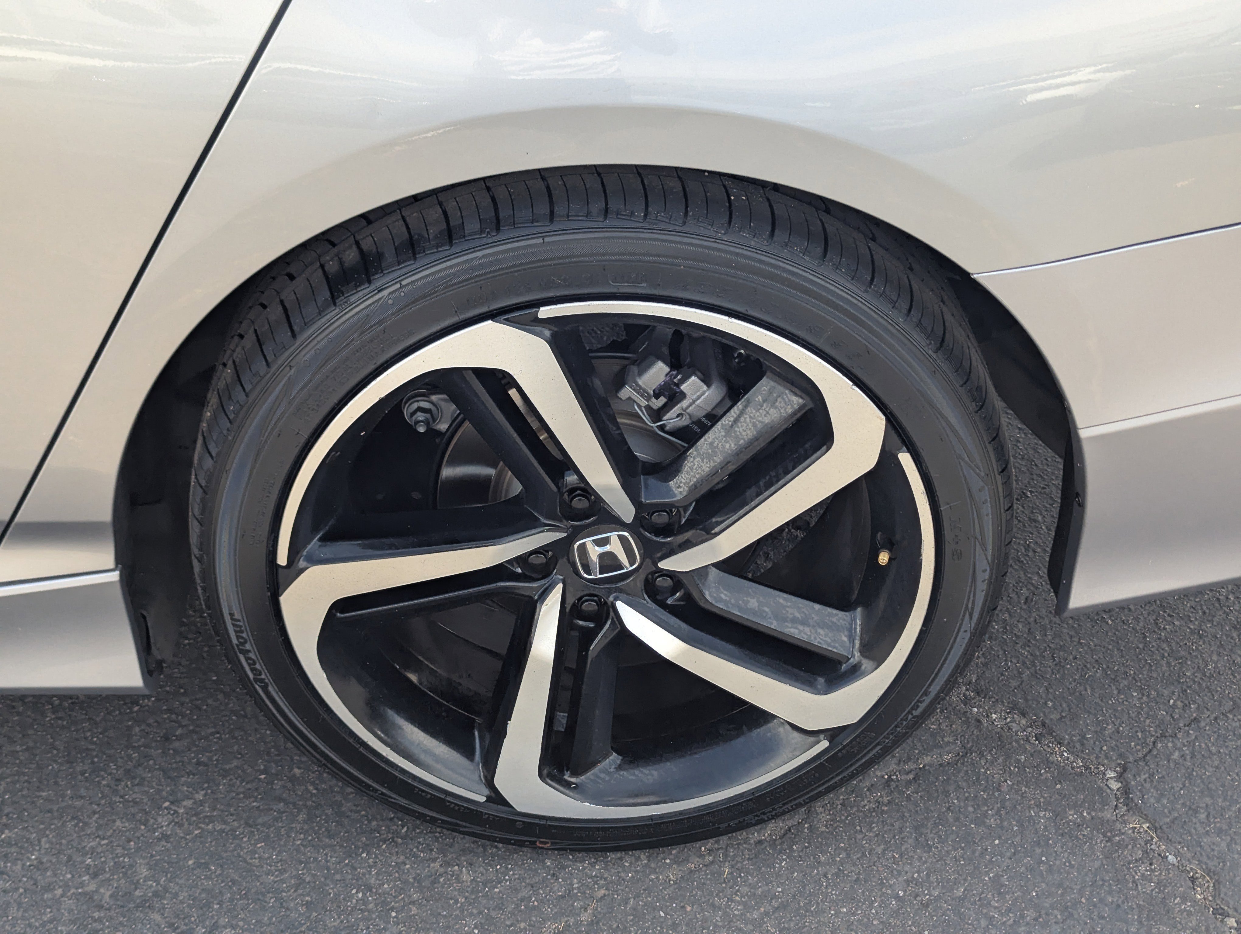 Used 2022 Honda Accord Sport image 7