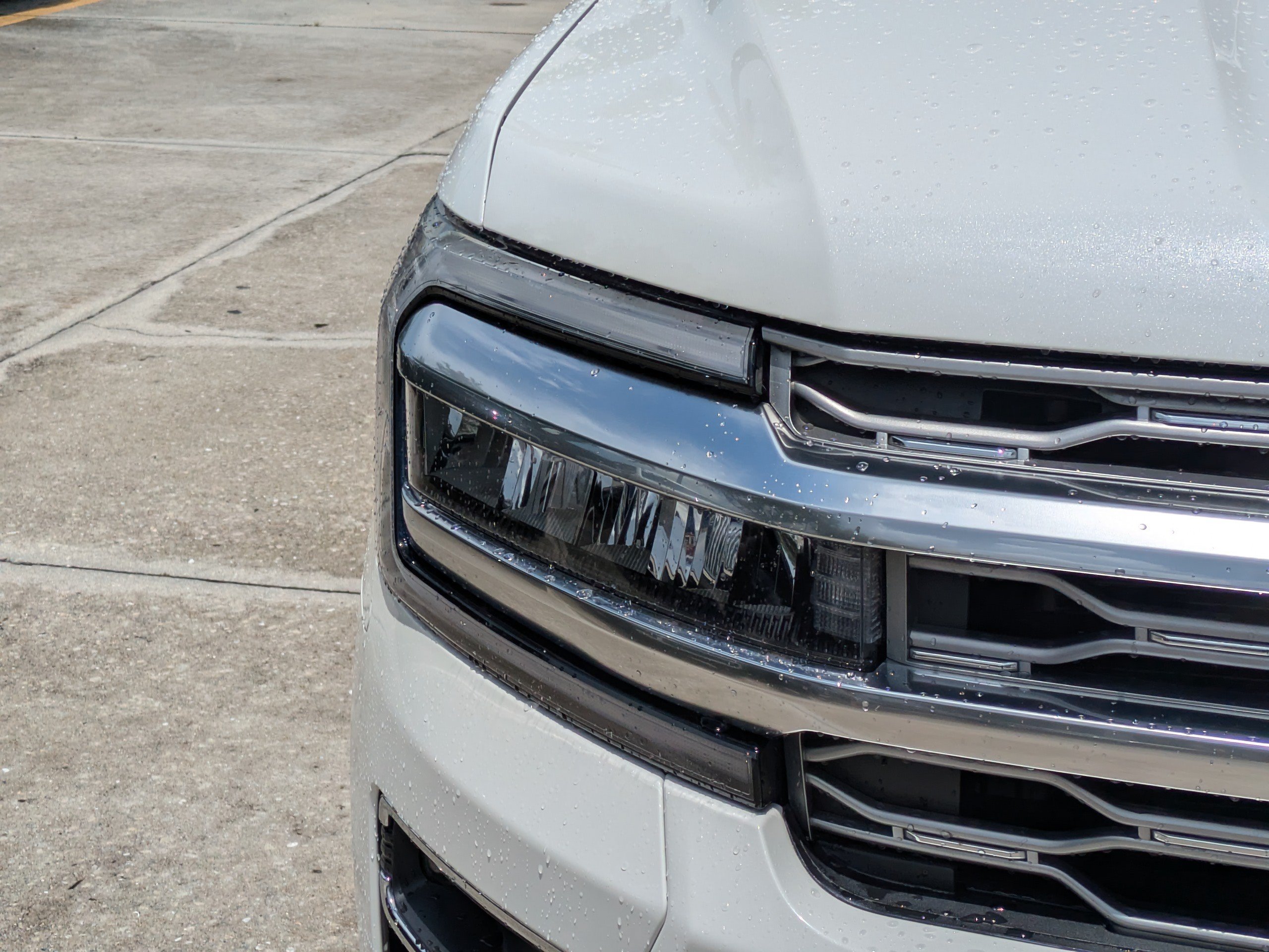Used 2022 Ford Expedition Platinum AWD/4WD image 9