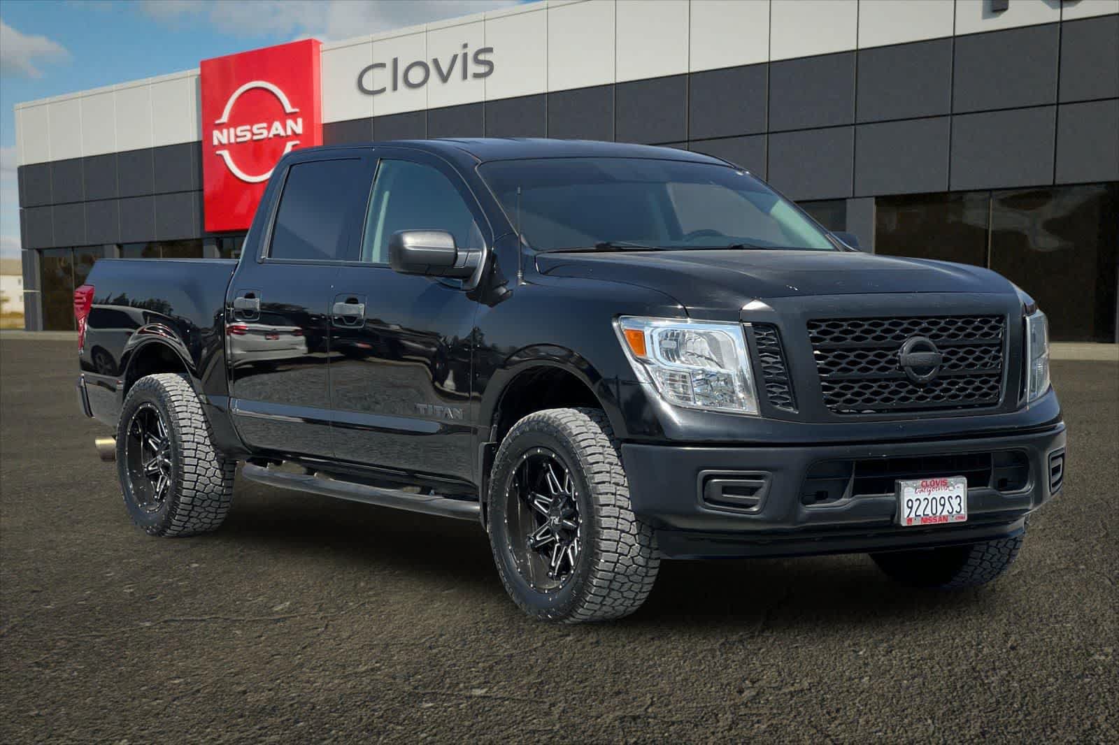 Used 2018 Nissan Titan S w/ S Utility Package AWD/4WD image 10