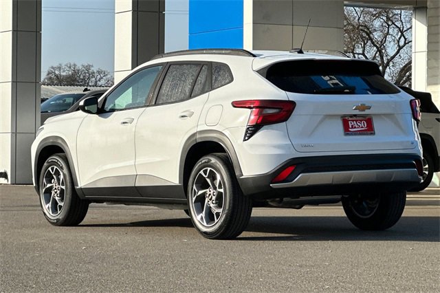 New 2026 Chevrolet Trax LT w/ Driver Confidence Package image 7