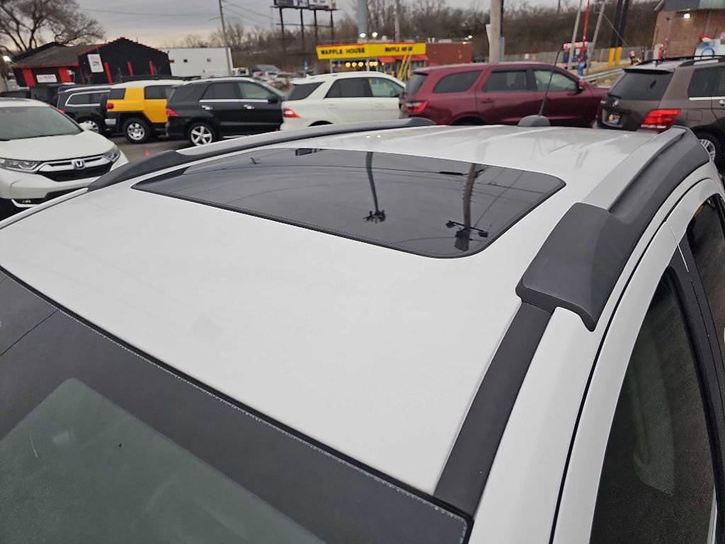 Used 2018 Buick Encore Essence image 21