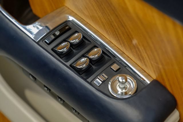 Used 2017 Rolls-Royce Wraith RWD image 66