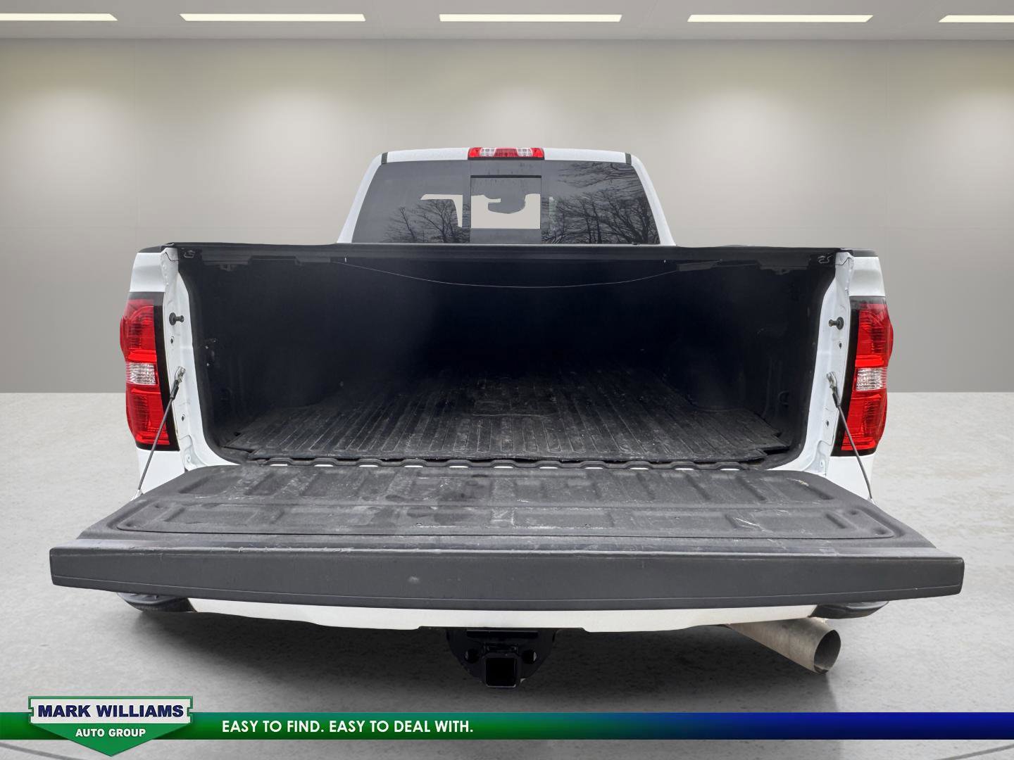 Used 2016 GMC Sierra 2500 Denali w/ Duramax Plus Package image 9