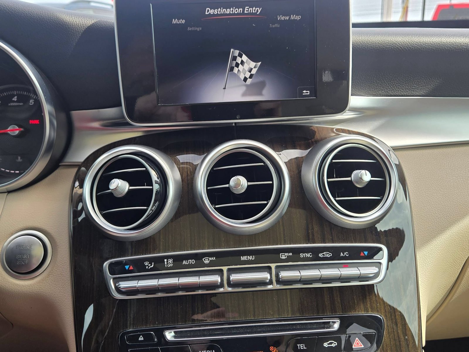 Used 2018 Mercedes-Benz GLC 300 image 12