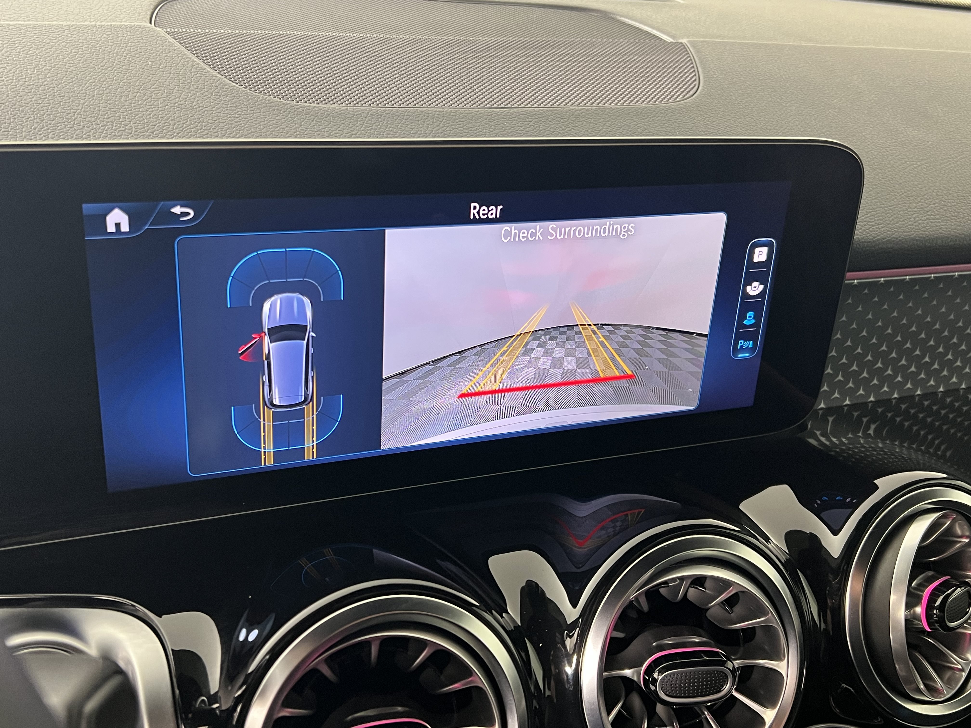 Certified 2024 Mercedes-Benz GLB 250 4MATIC image 31