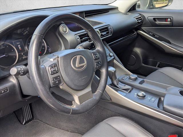 Used 2019 Lexus IS 300 RWD image 10