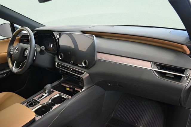 Used 2025 Lexus RX 350 Premium w/ Convenience Package image 20