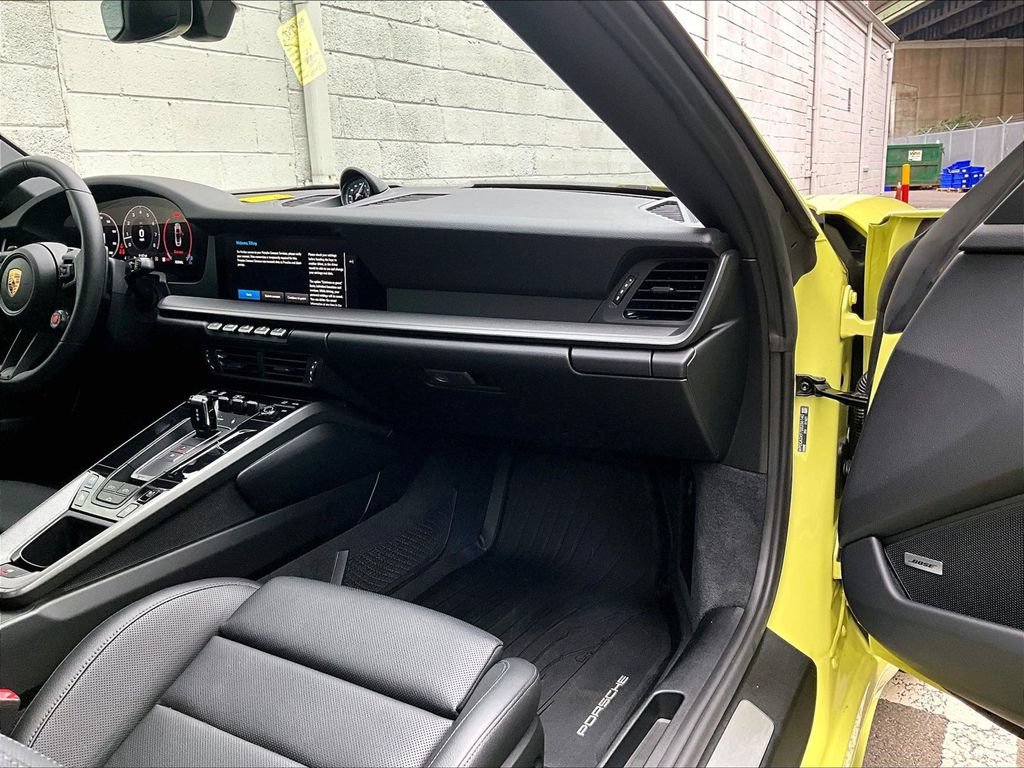 Certified 2025 Porsche 911 Carrera RWD image 18