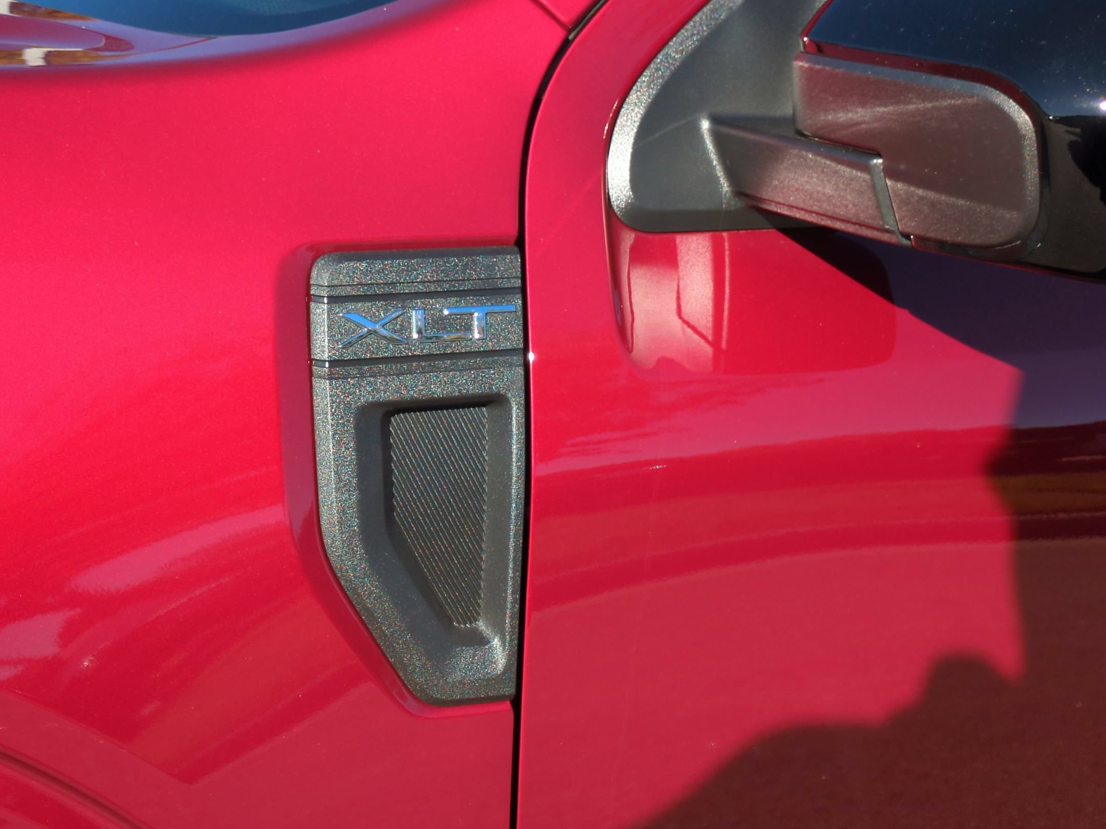 New 2026 Ford Maverick XLT w/ XLT Luxury Package FWD image 11