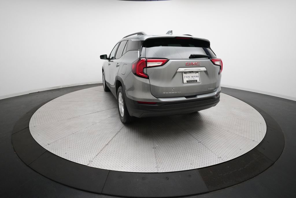Used 2024 GMC Terrain SLE w/ Driver Convenience Package image 34