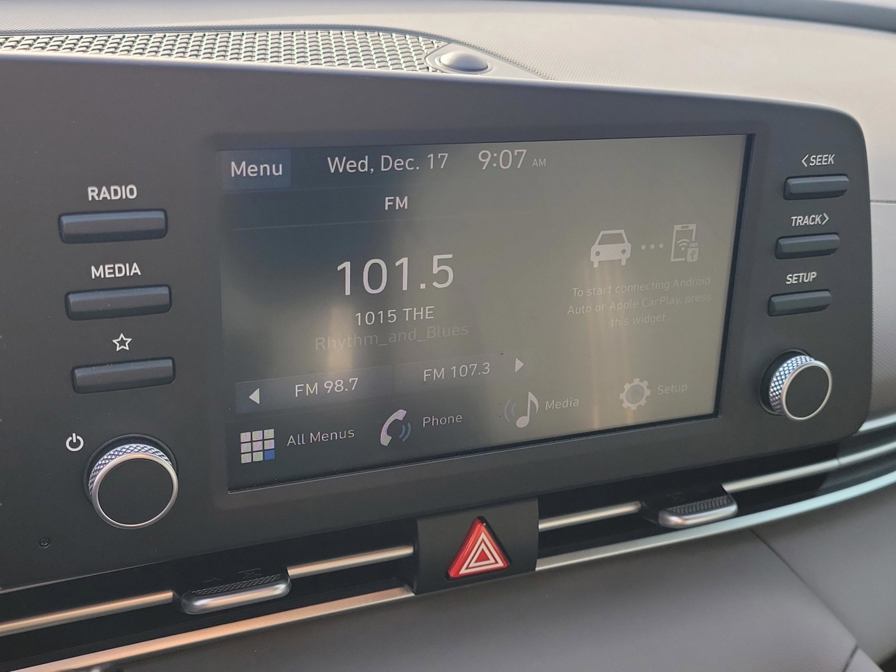 Certified 2025 Hyundai Elantra Sport image 25