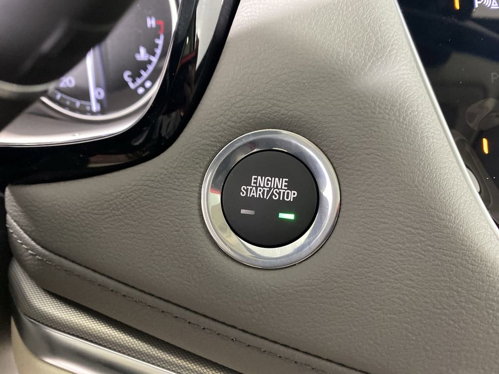 New 2025 Cadillac XT5 Premium Luxury image 17