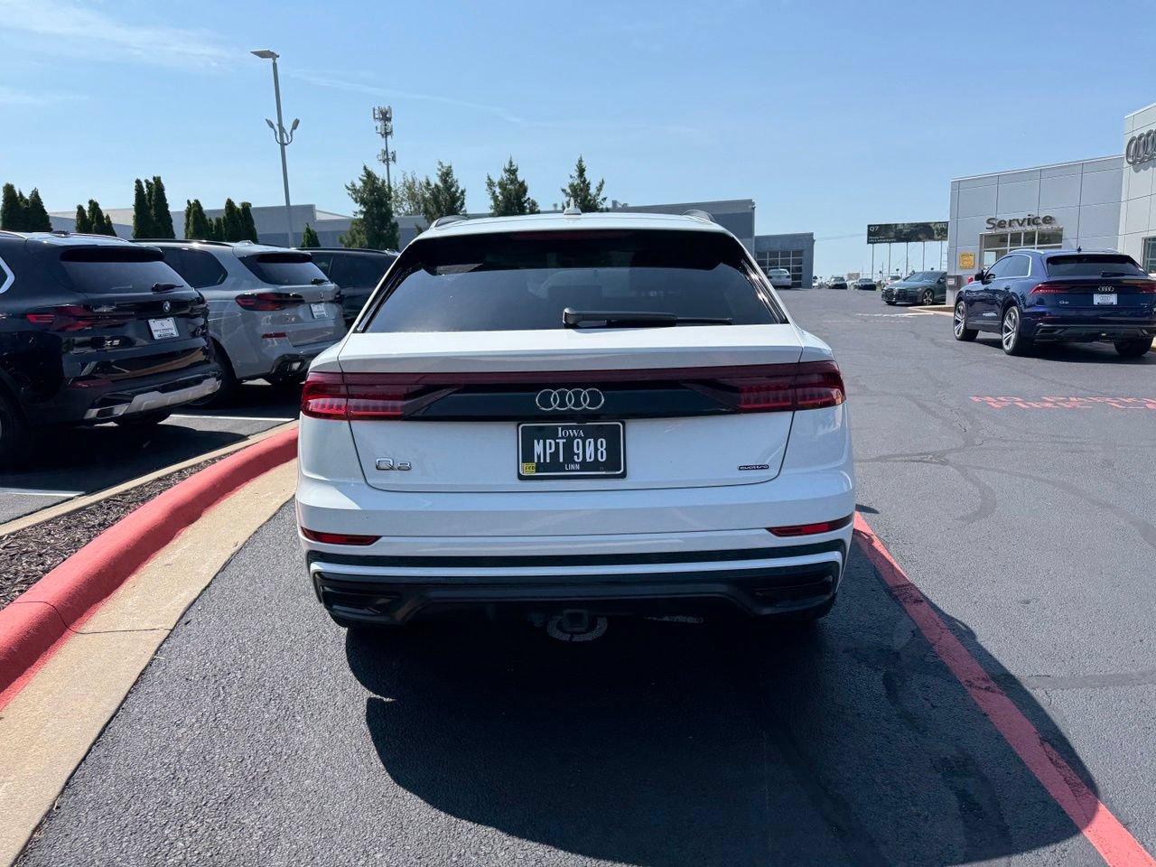 Used 2019 Audi Q8 Premium Plus w/ Premium Plus AWD/4WD image 4