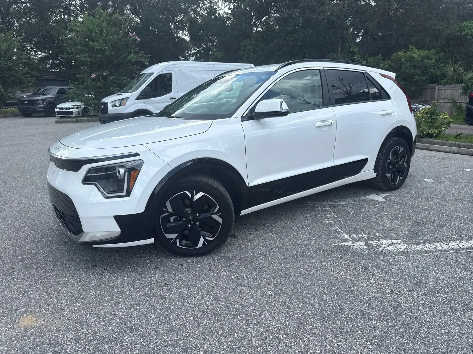 Used 2023 Kia Niro Wind FWD image 4