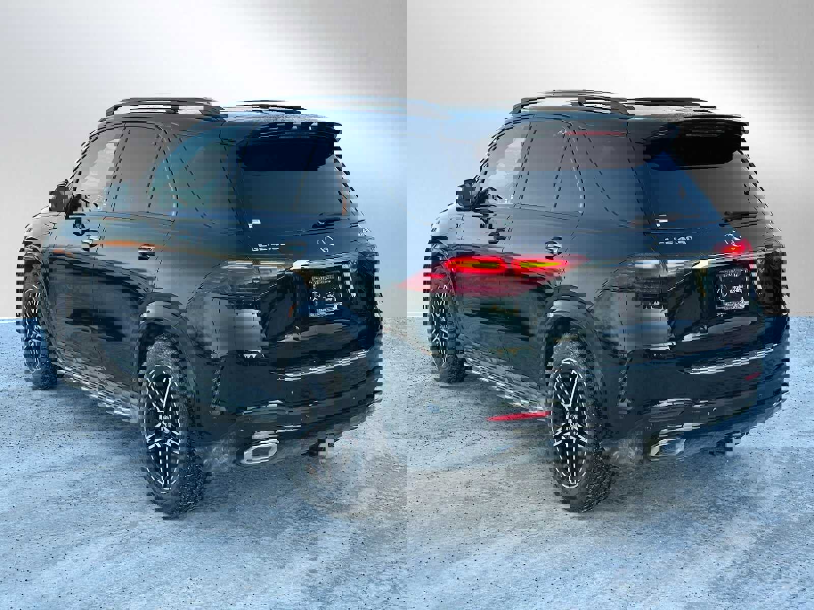 Used 2024 Mercedes-Benz GLE 450 4MATIC image 5