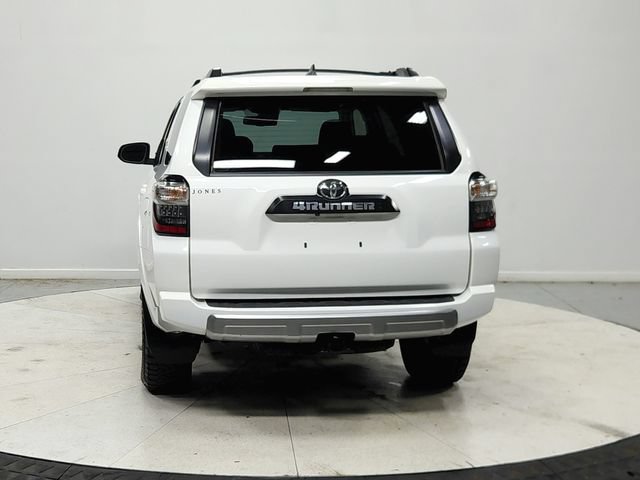 Used 2021 Toyota 4Runner TRD Off-Road AWD/4WD image 7