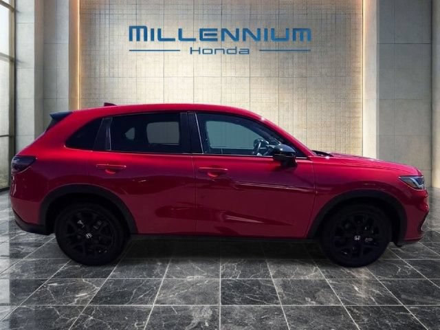 Used 2025 Honda HR-V Sport image 37