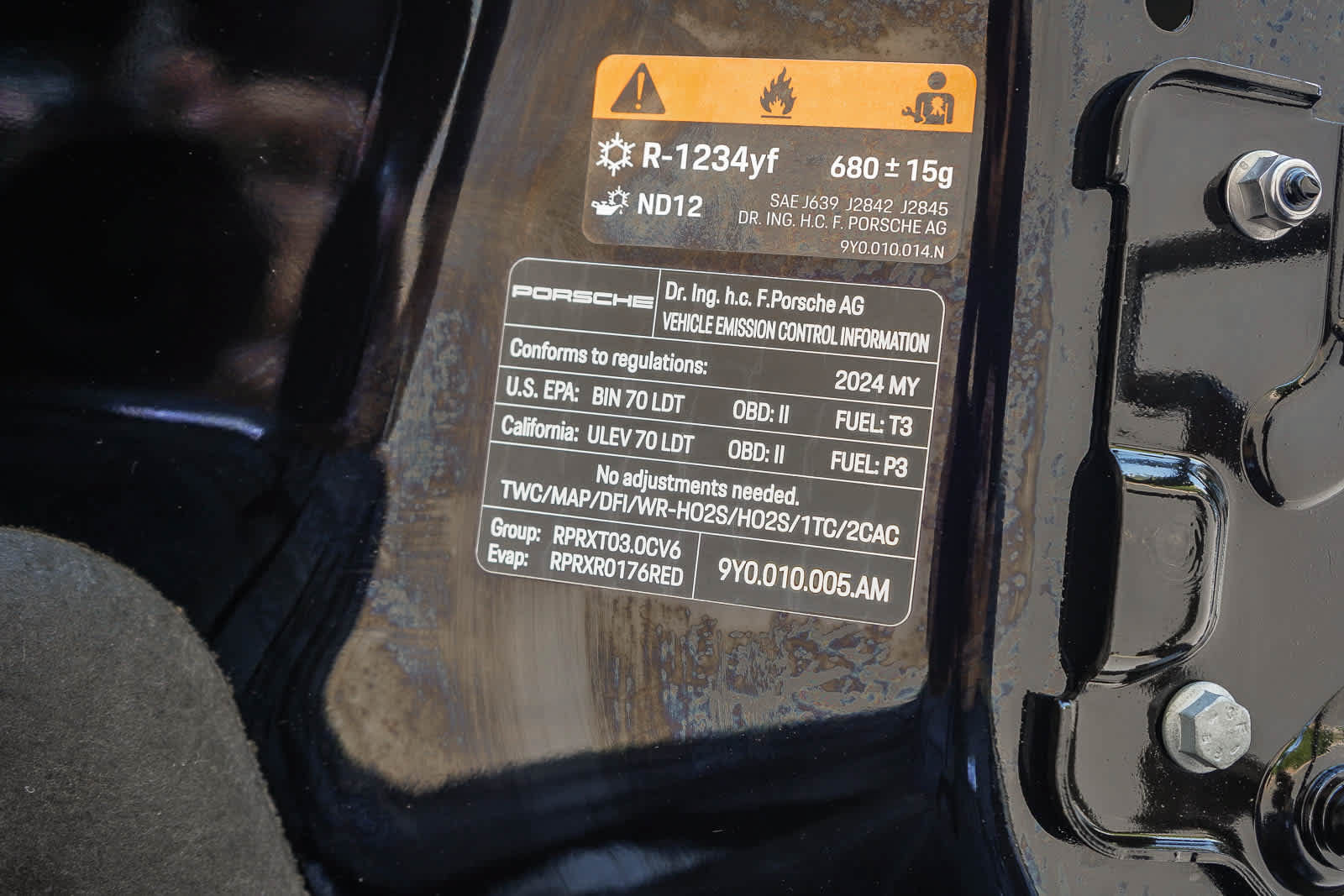 Used 2024 Porsche Cayenne AWD/4WD image 29