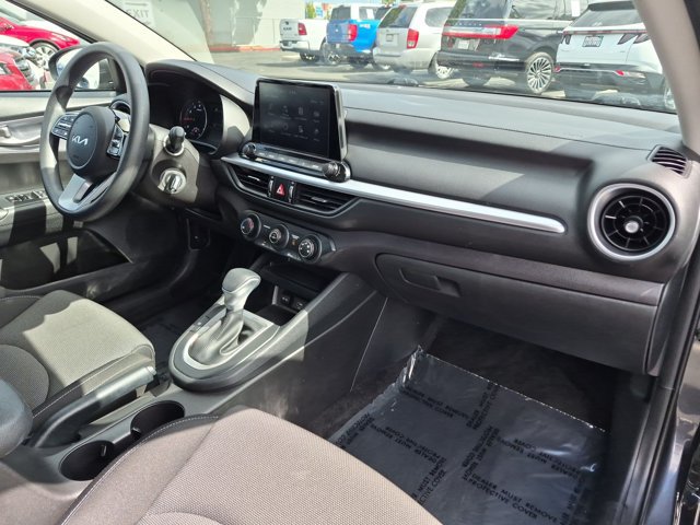 Used 2022 Kia Forte LXS FWD image 20