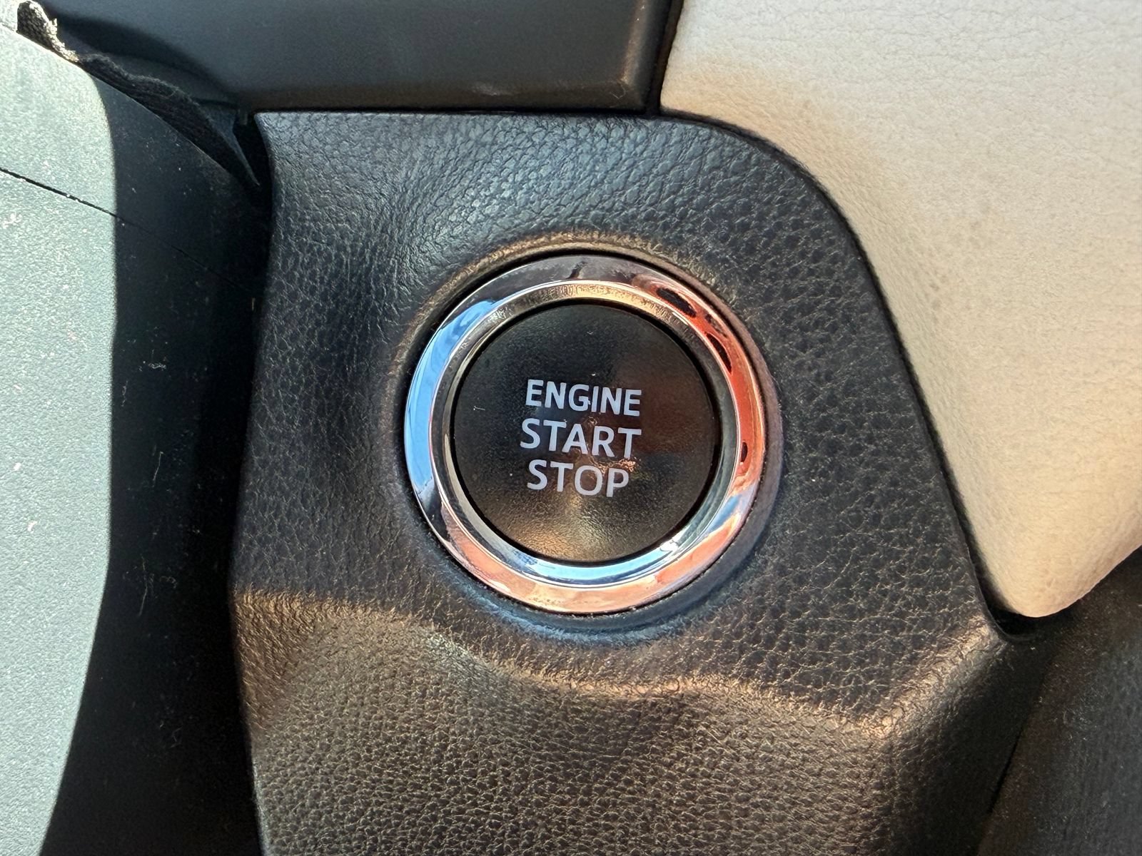 Used 2020 Toyota RAV4 XLE Premium w/ All Weather Liner Package FWD image 26