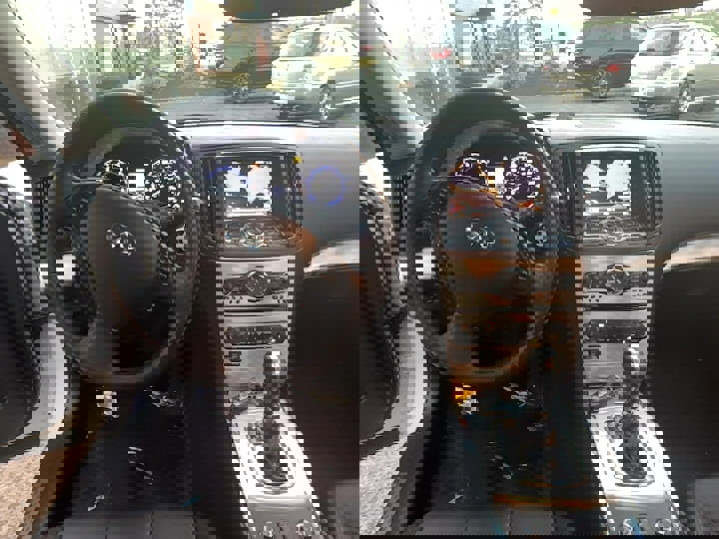 Used 2013 INFINITI G37 x Coupe w/ Premium Pkg image 7