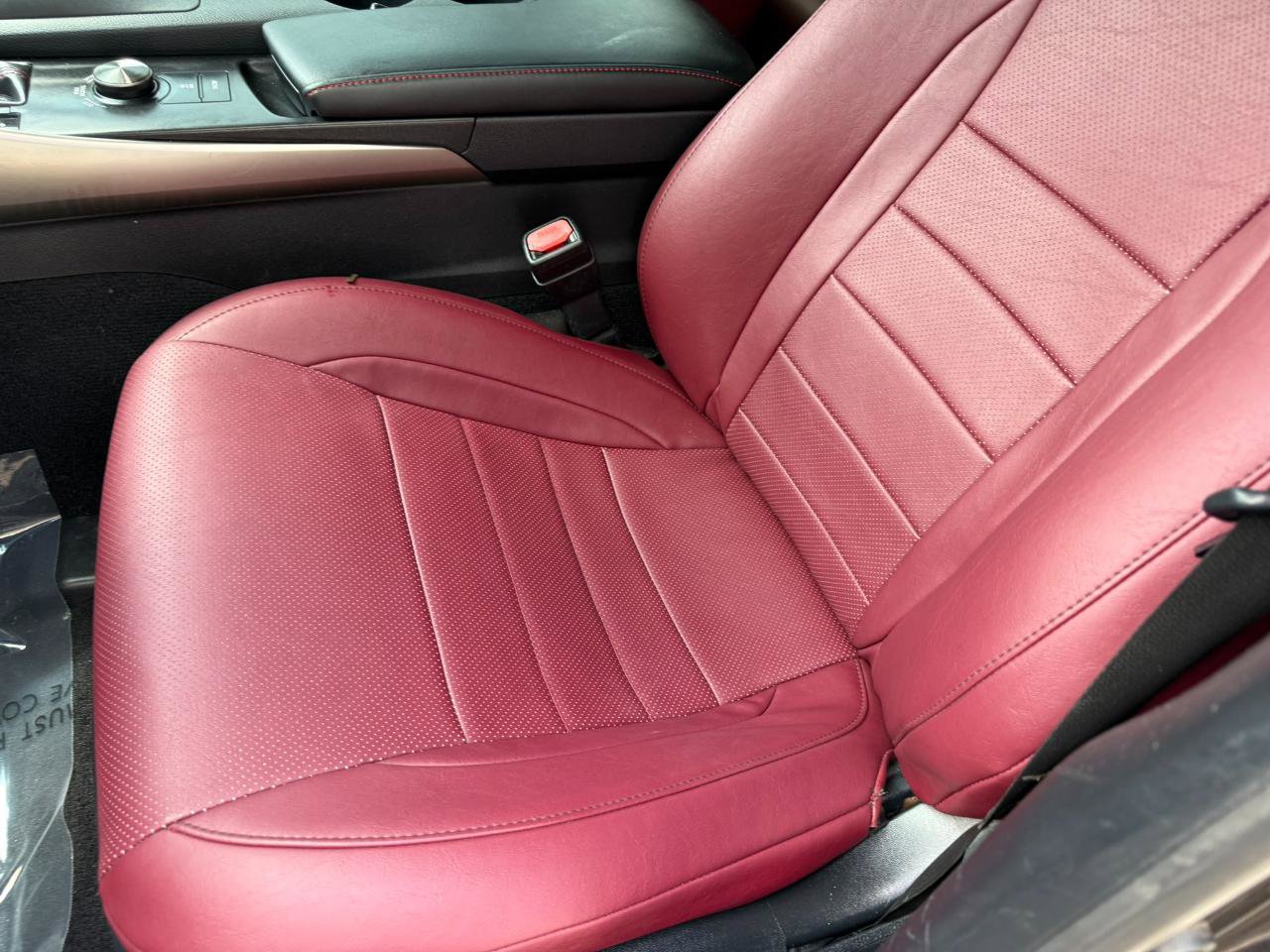 Used 2015 Lexus IS 250 w/ F-Sport Package RWD image 27