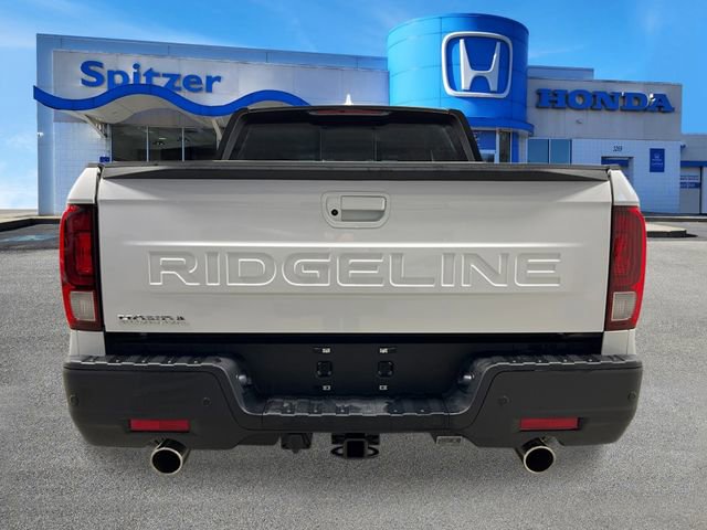 New 2026 Honda Ridgeline Black Edition image 4