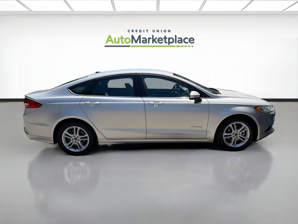 Used 2018 Ford Fusion S FWD image 8