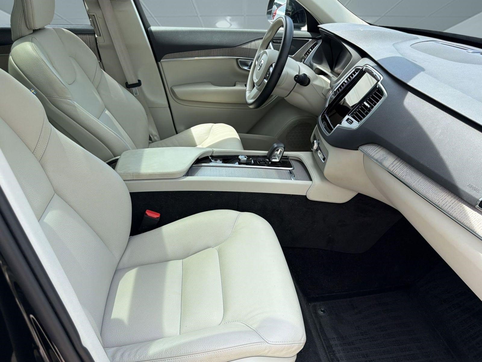 Certified 2024 Volvo XC90 B6 Plus w/ Protection Package Premier AWD/4WD image 30