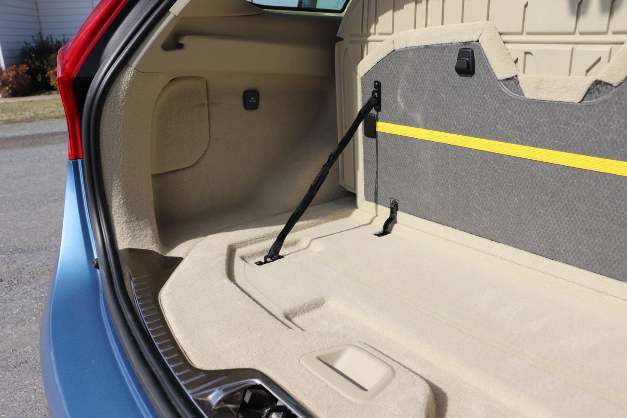 Used 2015 Volvo V60 T5 Platinum image 6