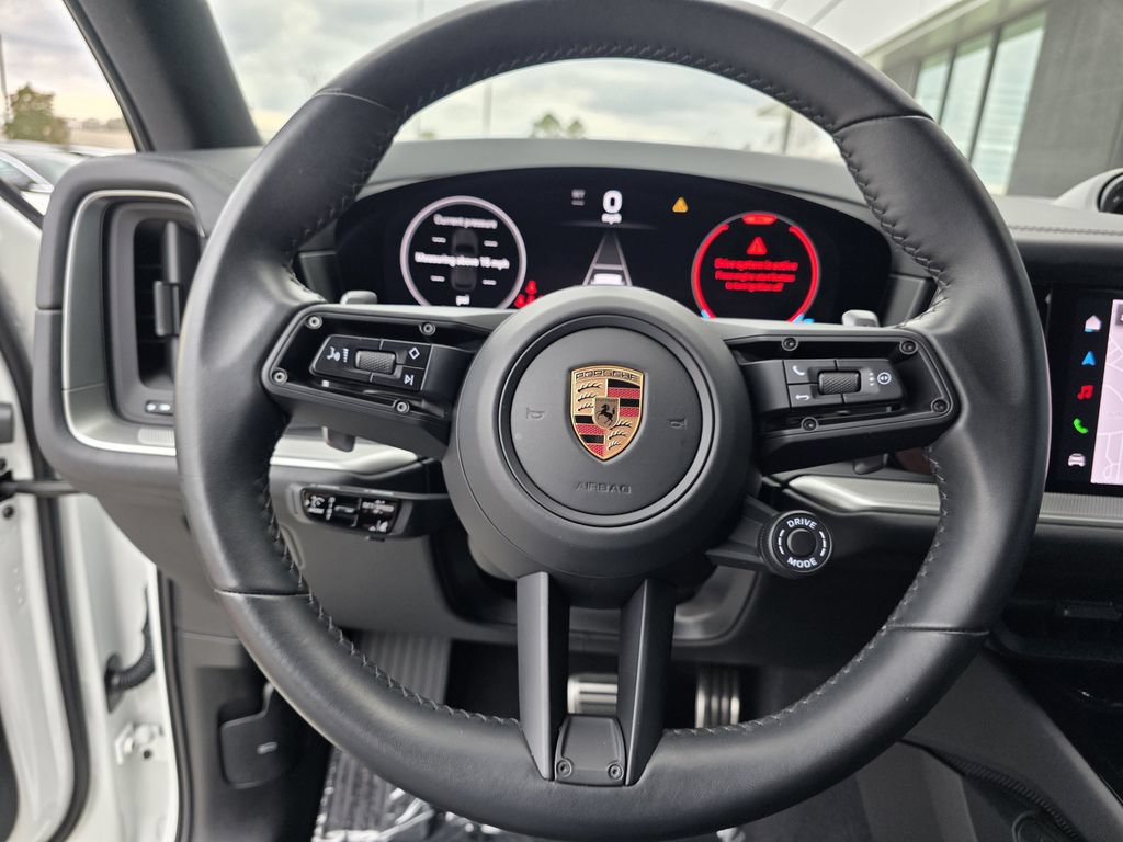 Certified 2025 Porsche Cayenne E-Hybrid AWD/4WD image 24