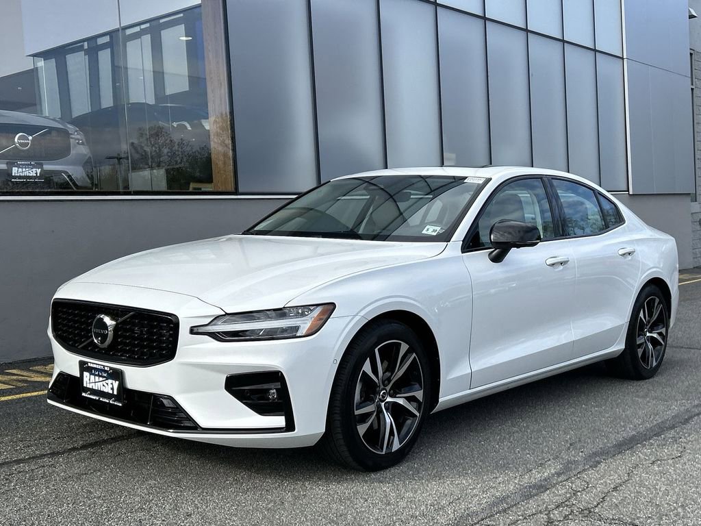 Certified 2025 Volvo S60 B5 Plus FWD image 1