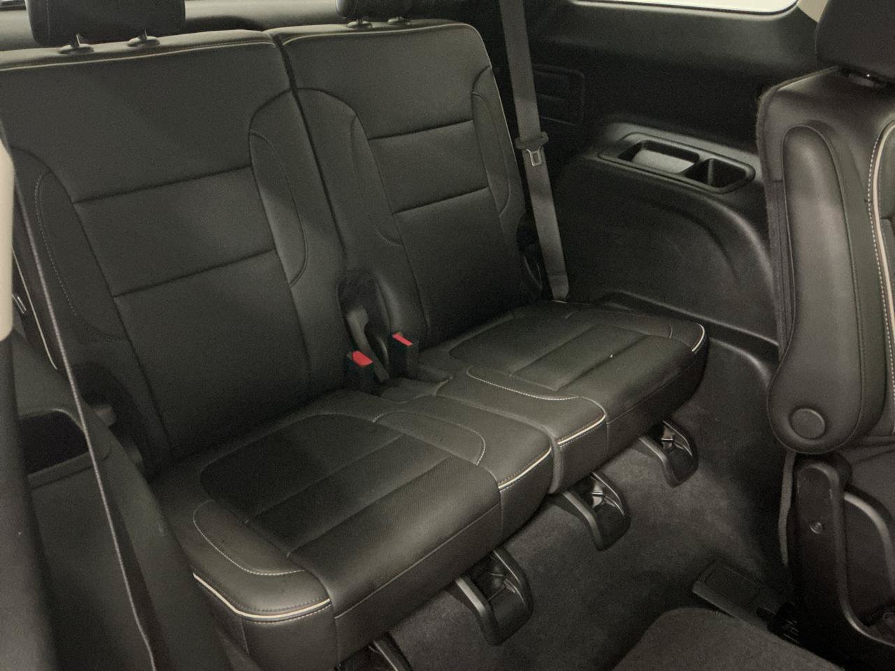 Used 2023 GMC Acadia Denali w/ Black Diamond Edition AWD/4WD image 13