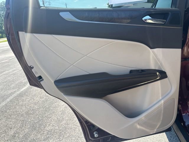 Used 2017 Lincoln MKC Reserve FWD image 8