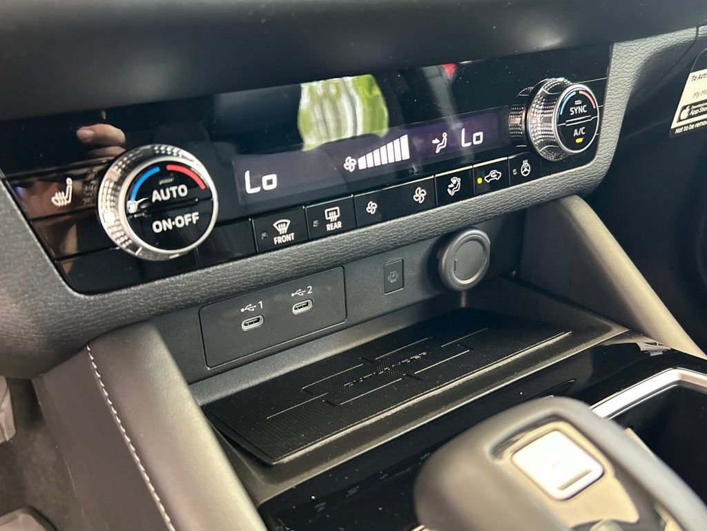 New 2026 Mitsubishi Outlander LE FWD image 43