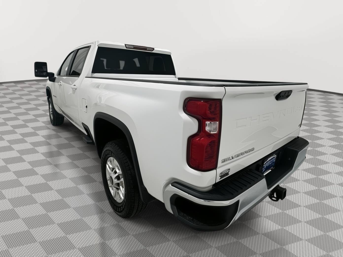 Used 2023 Chevrolet Silverado 2500 LT w/ Convenience Package AWD/4WD image 3