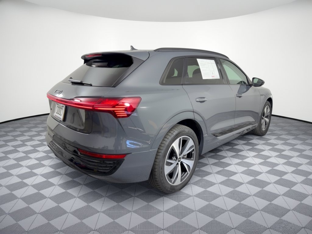 Certified 2024 Audi Q8 e-tron Premium Plus AWD/4WD image 9