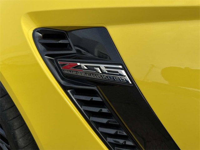 Used 2016 Chevrolet Corvette Z06 w/ 3LZ Preferred Equipment Group image 7