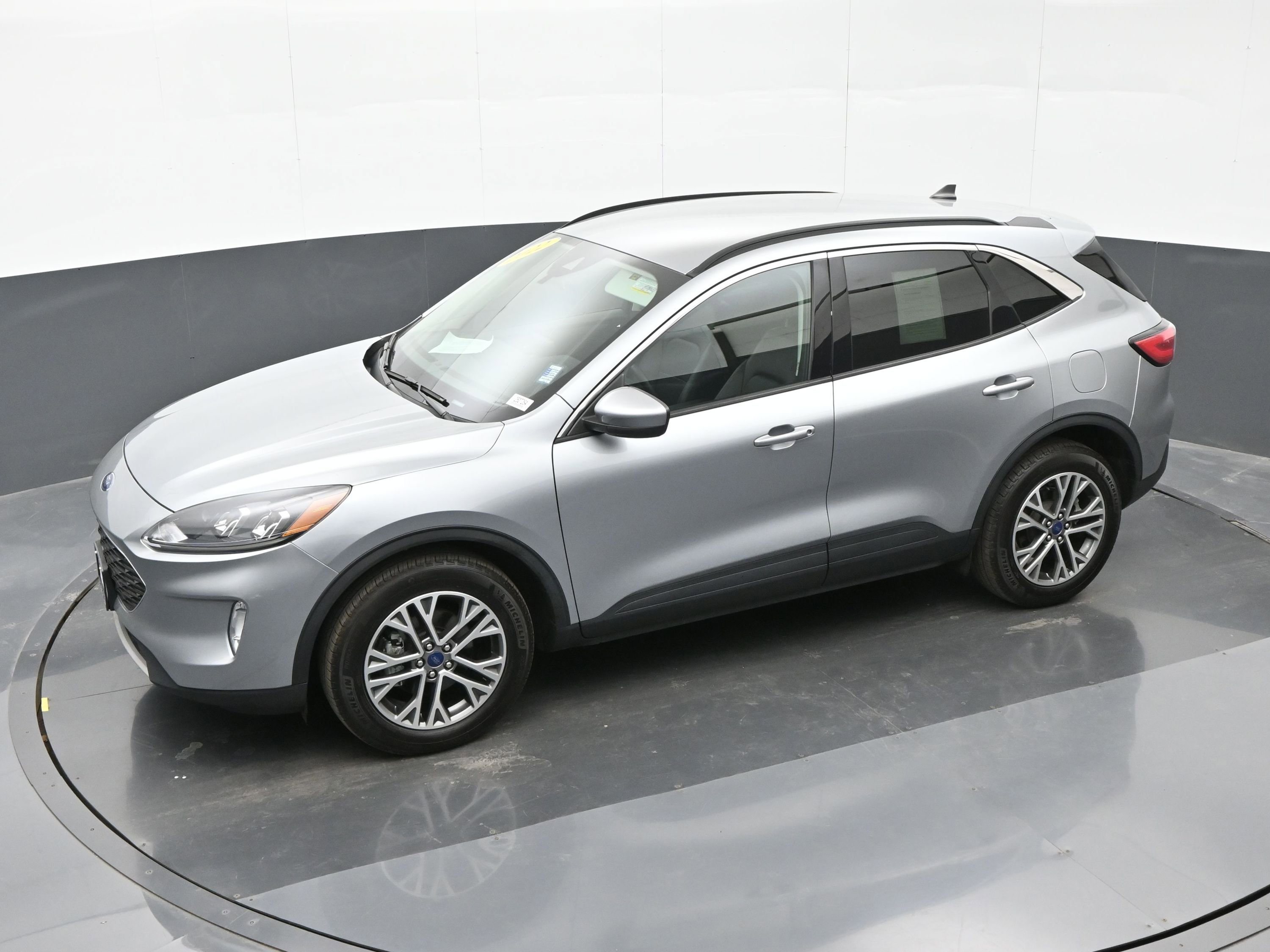 Used 2022 Ford Escape SEL image 32