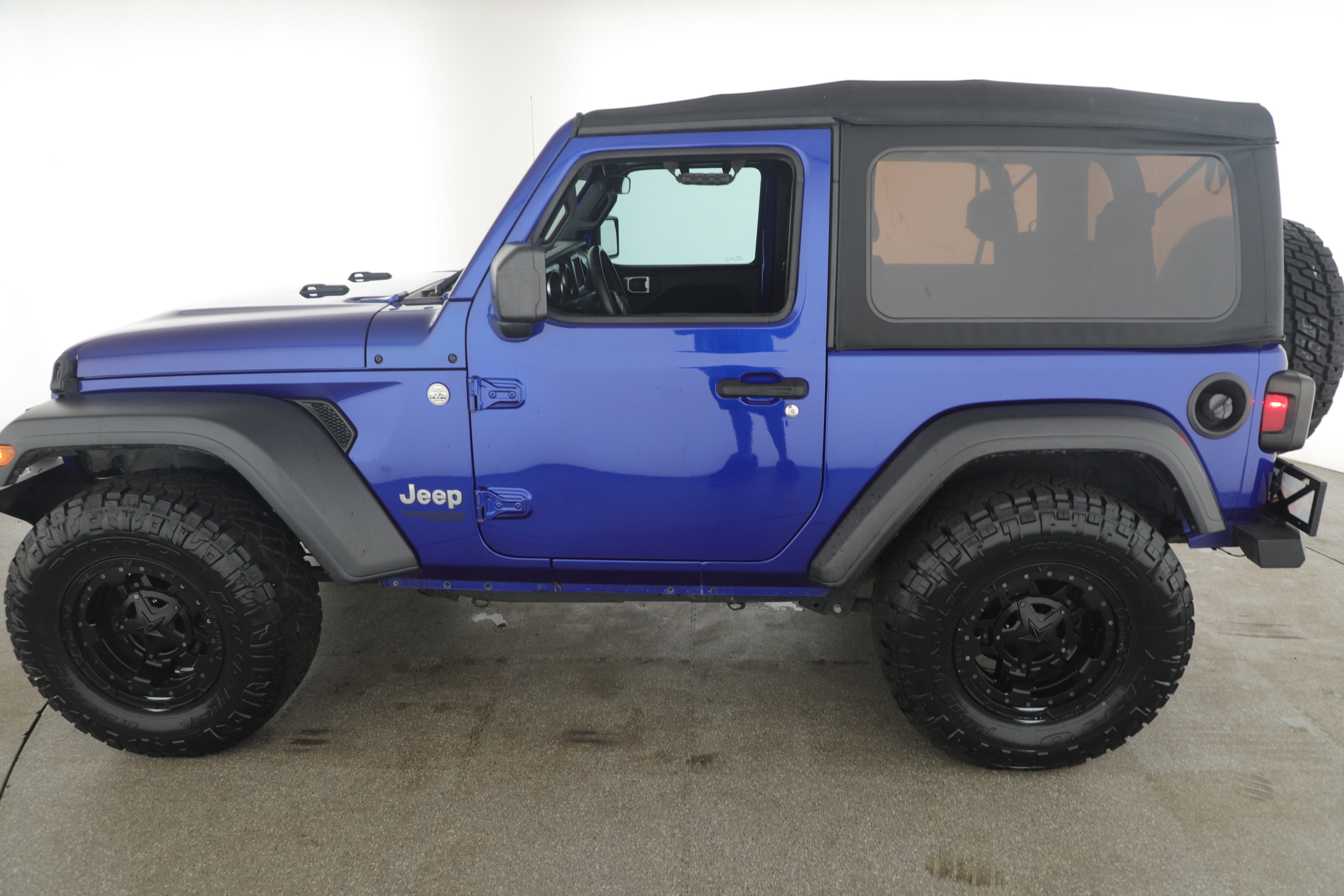 Certified 2019 Jeep Wrangler Sport image 6