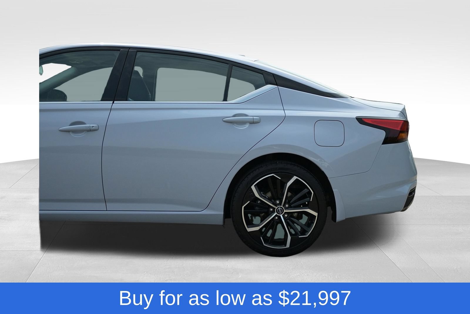 Used 2024 Nissan Altima 2.5 SR AWD/4WD image 7