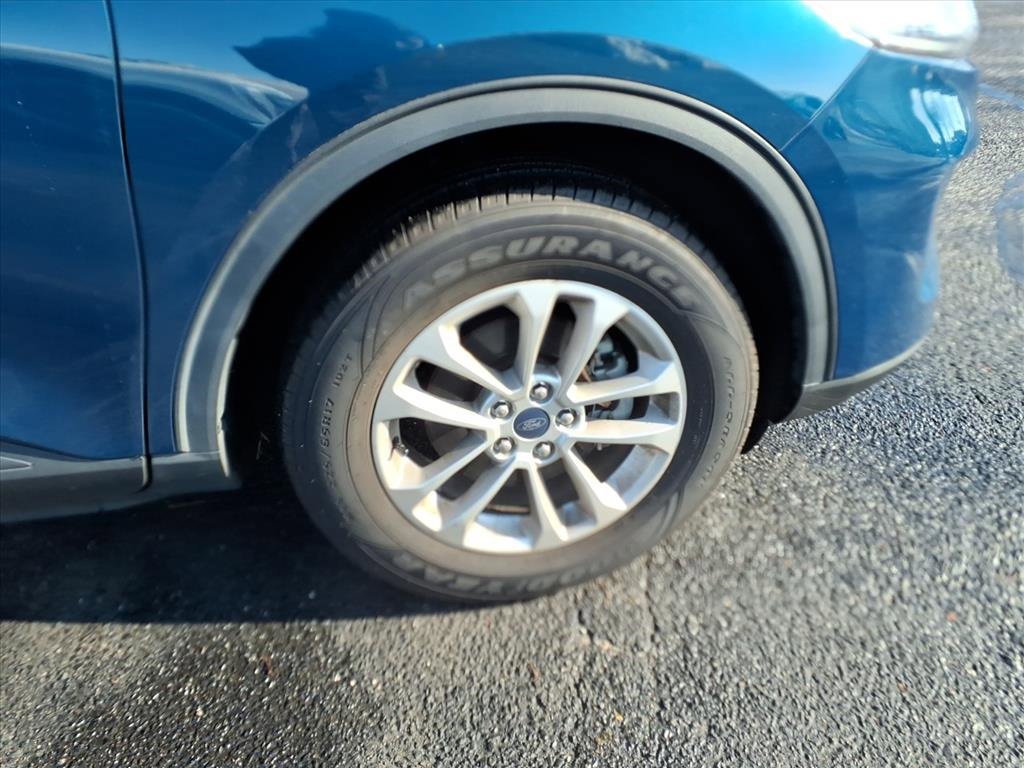 Certified 2020 Ford Escape SE image 7