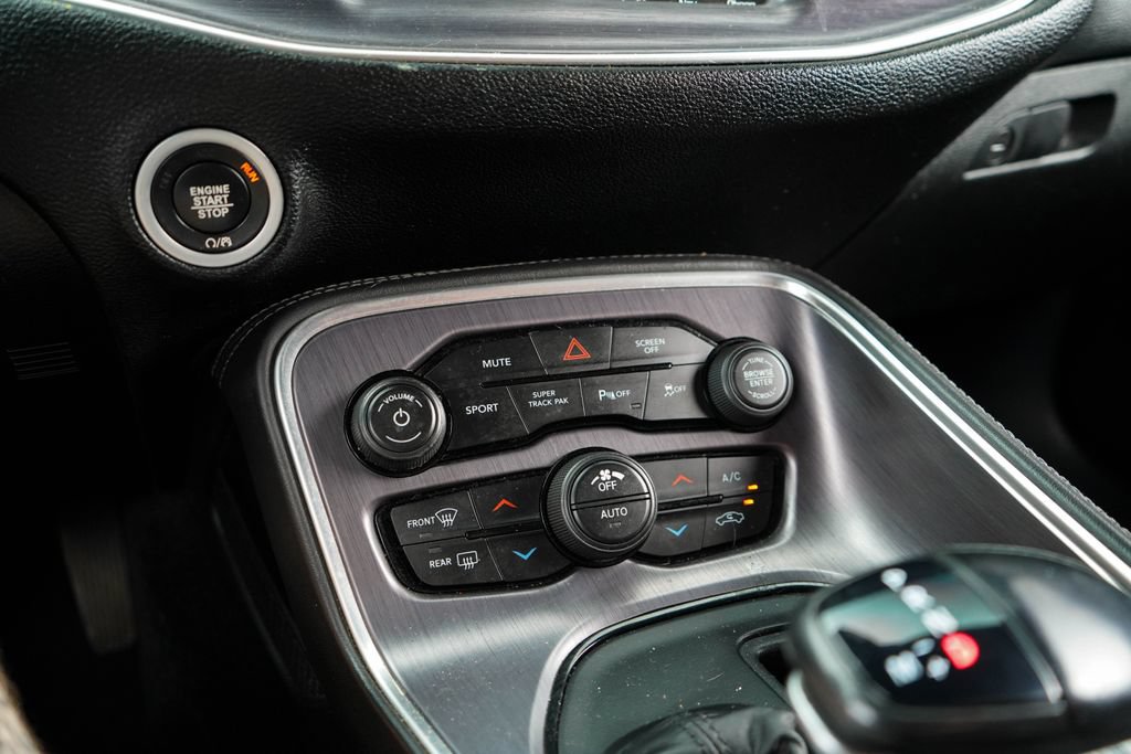 Used 2018 Dodge Challenger R/T Scat Pack RWD image 26