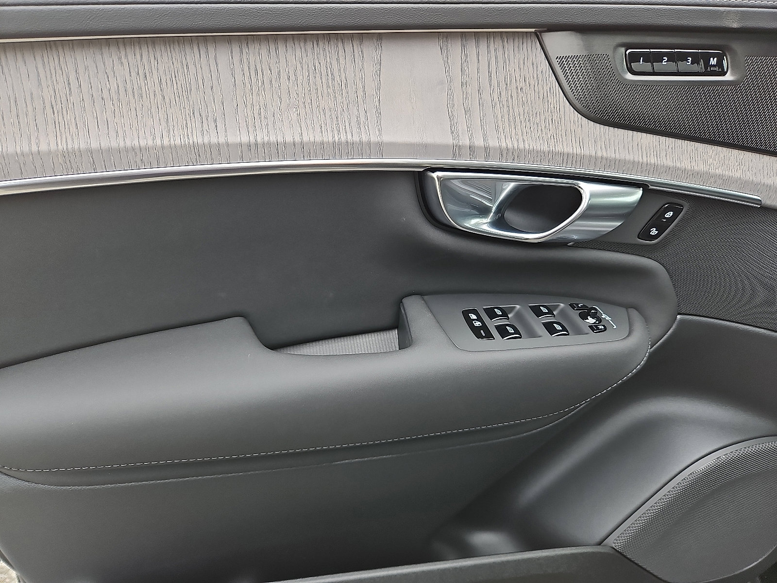 New 2026 Volvo XC90 B6 Ultra image 10